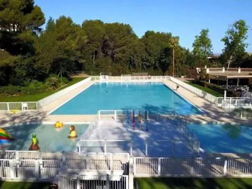 Domaine de la Coudoulière, Calme, sans vis à vis, proche mer, piscine Six-Fours-les-Plages 0*,  France